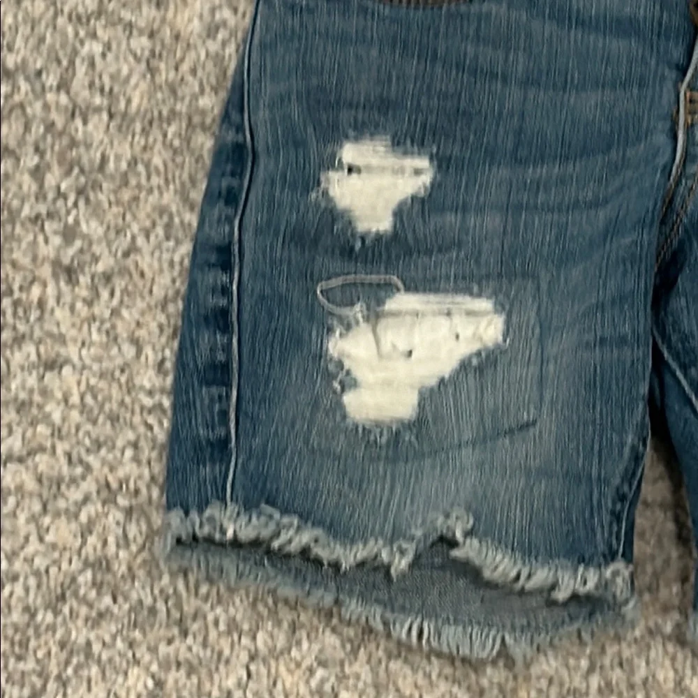 Abercrombie Kids Distressed Adjustable Waist Jean Shorts - Picture 2 of 9